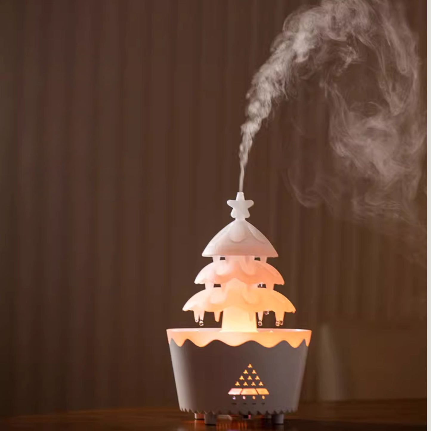 GlowCascade™ Aurora Christmas Tree Diffuser